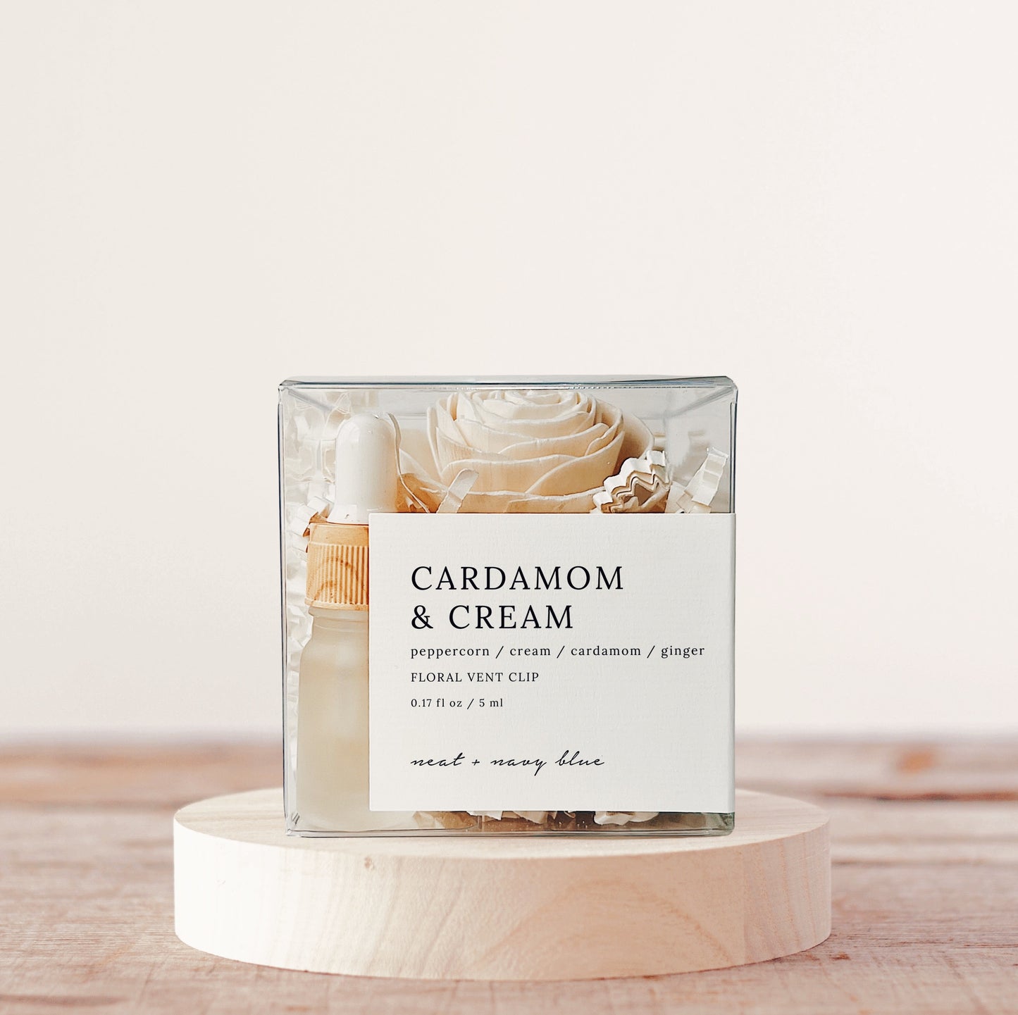 Cardamom & Cream Floral Vent Clip